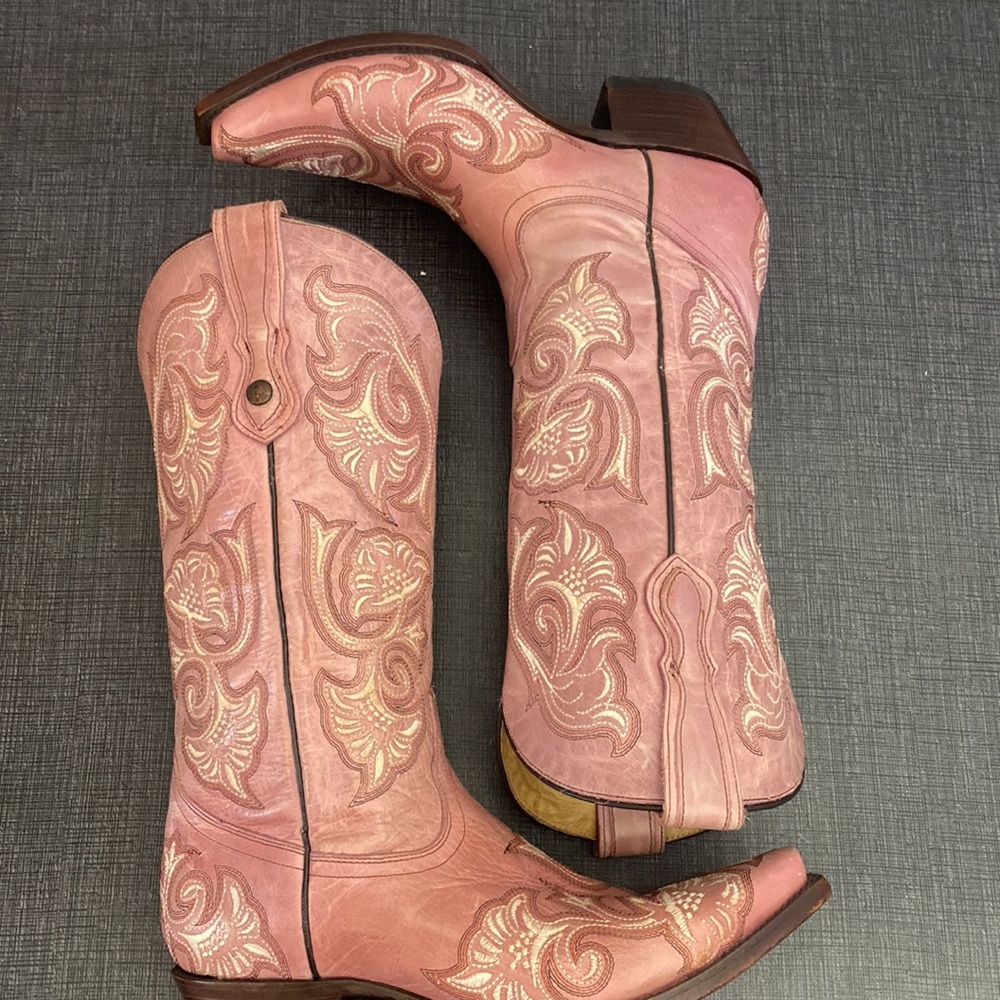 Corral Pink Floral Full Stitch, Size 8 - Picture 4 of 10
